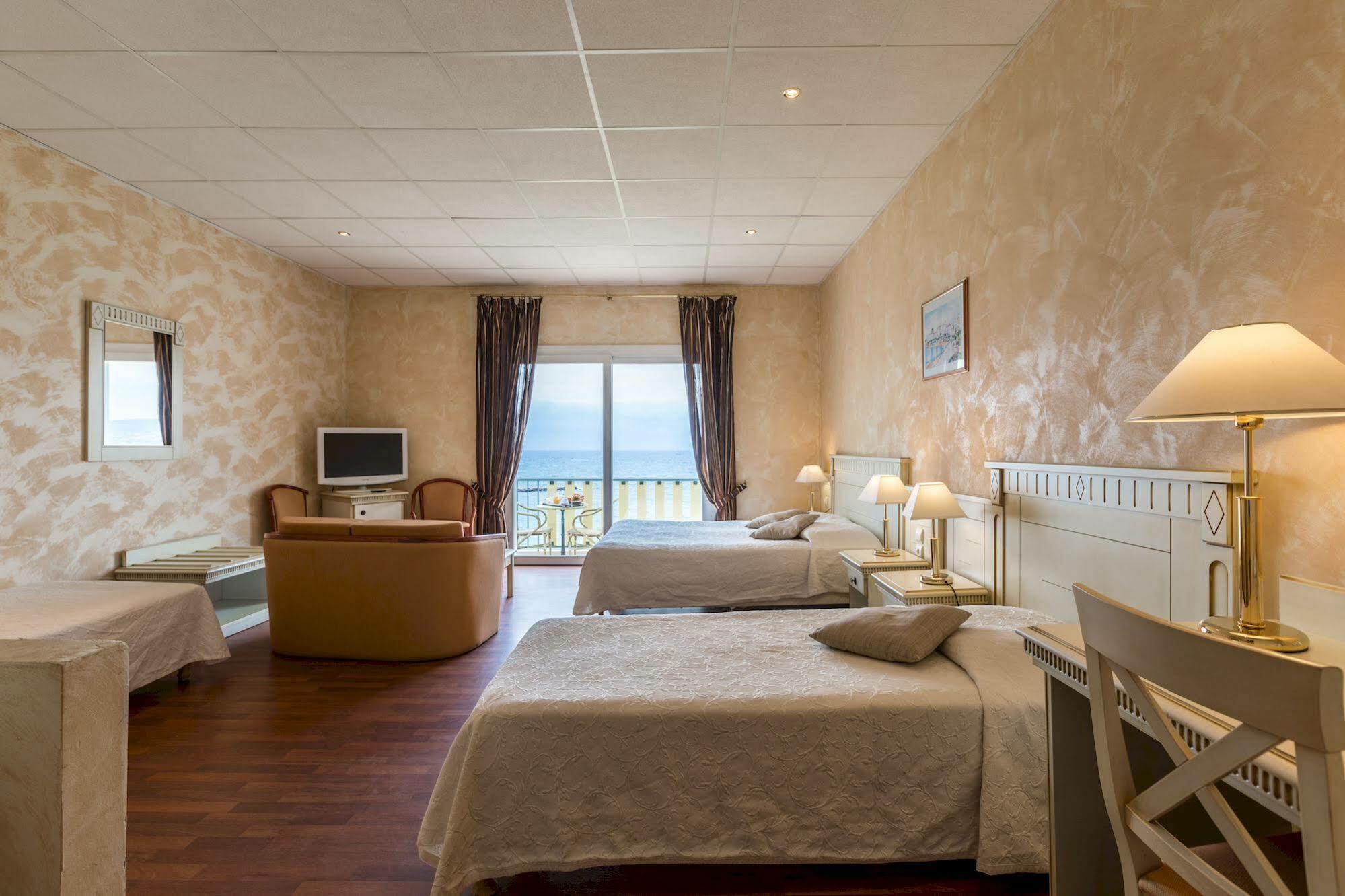 Hotel Le Beau Sejour Saint-Raphaël Zewnętrze zdjęcie